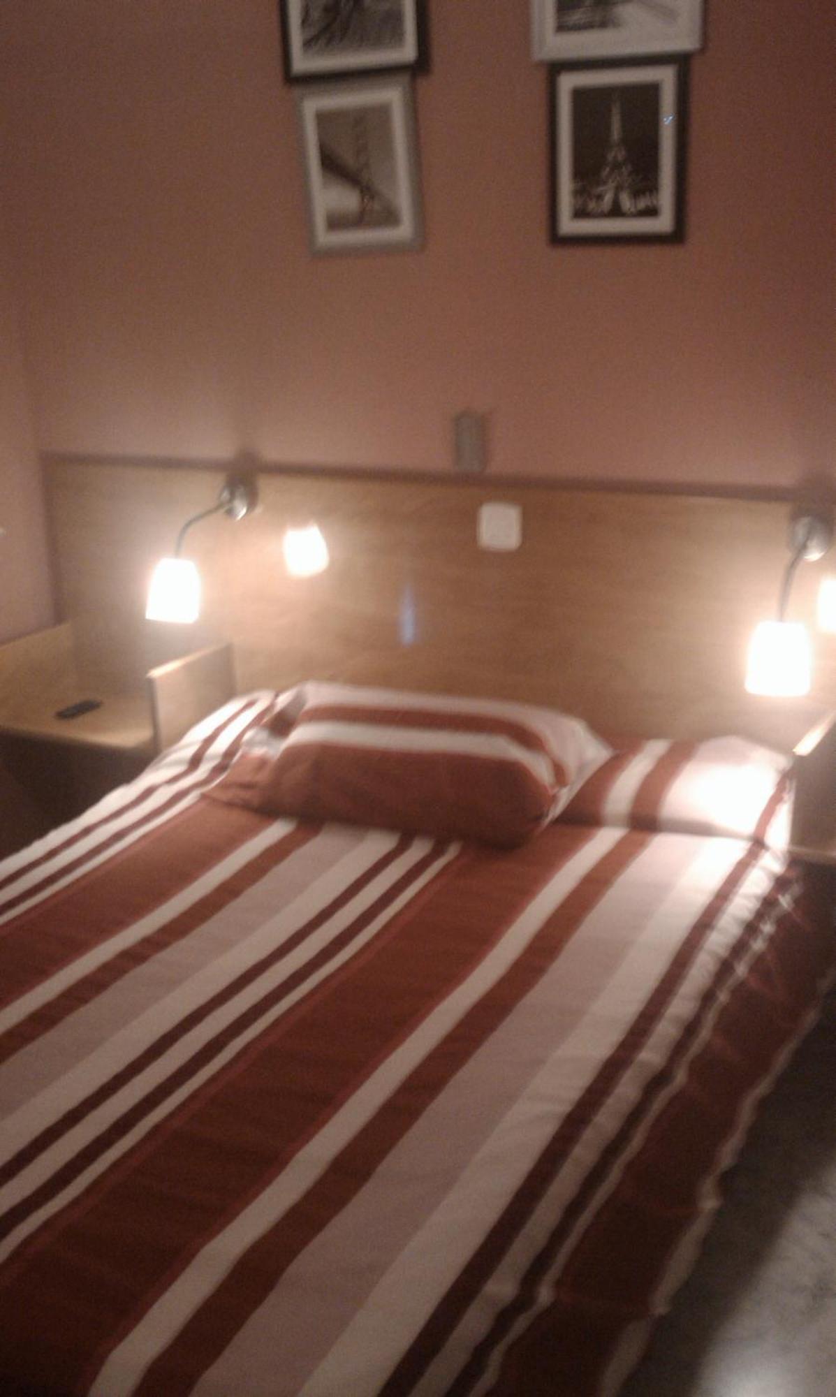 Hostal Neptuno Caces Dış mekan fotoğraf