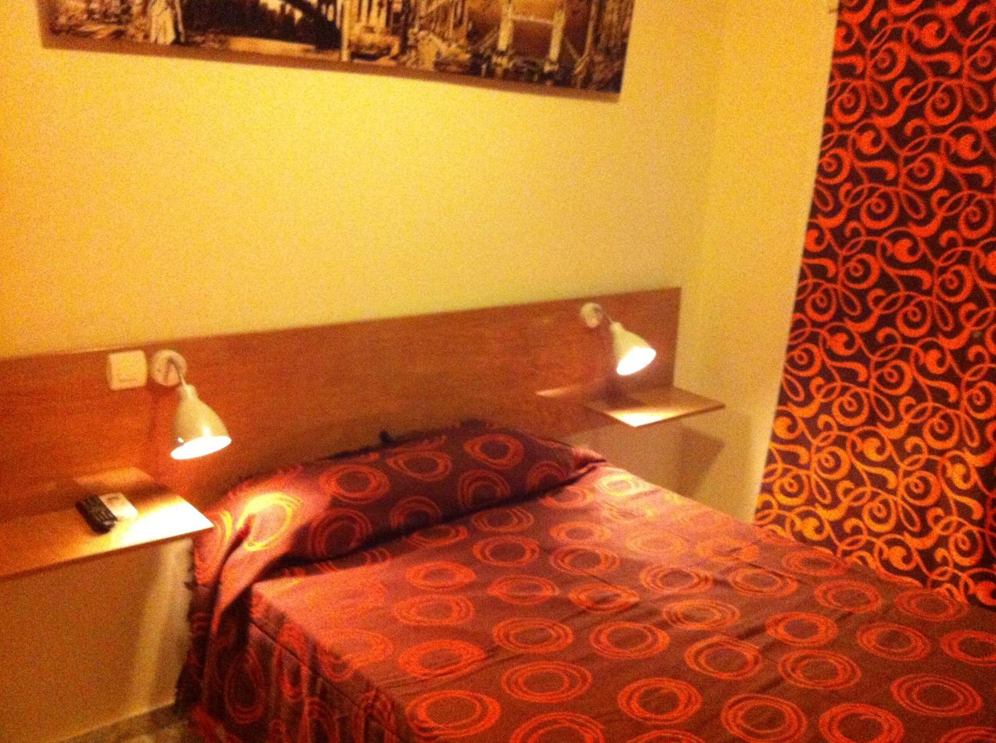 Hostal Neptuno Caces Dış mekan fotoğraf