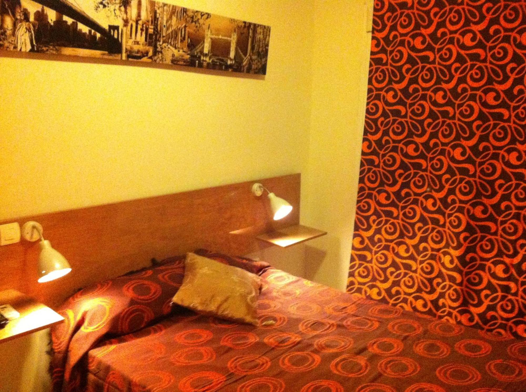 Hostal Neptuno Caces Dış mekan fotoğraf