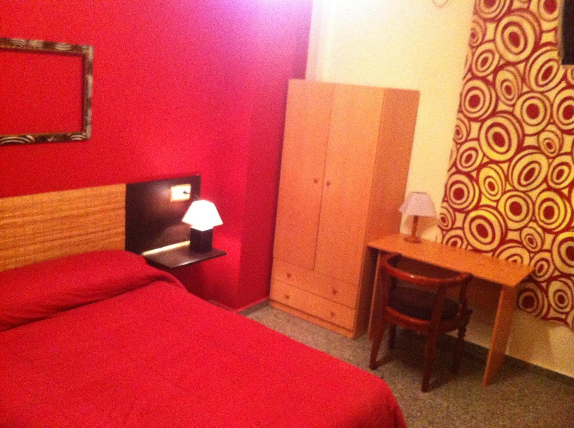 Hostal Neptuno Caces Dış mekan fotoğraf
