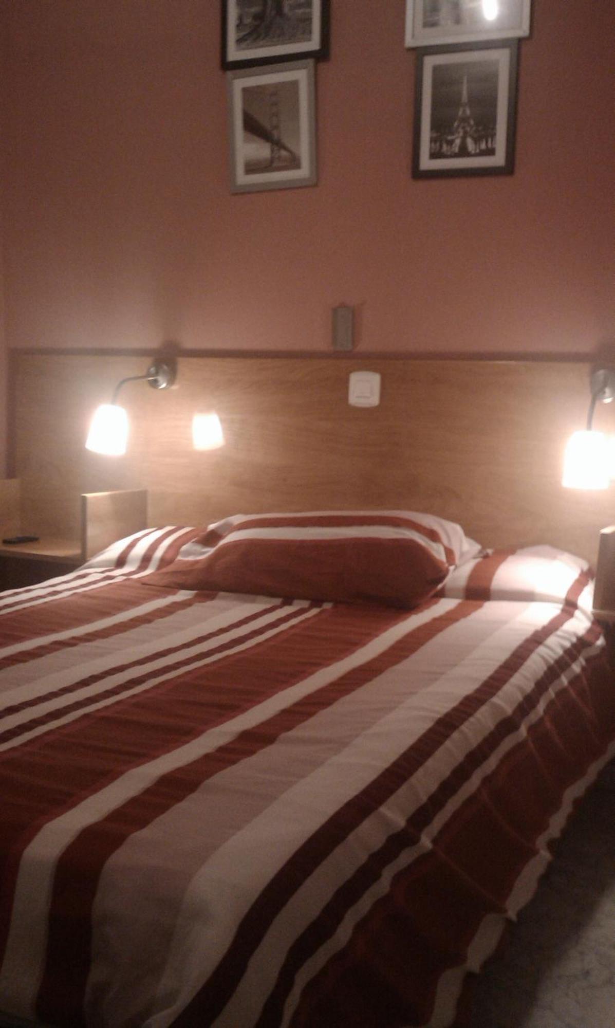 Hostal Neptuno Caces Dış mekan fotoğraf
