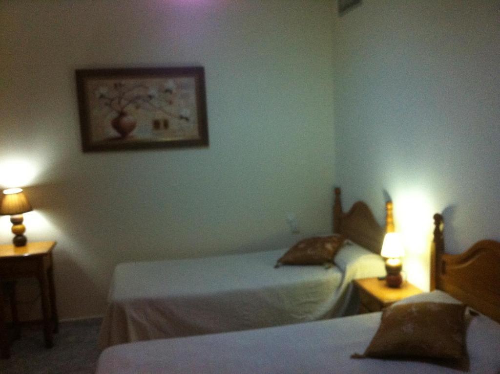 Hostal Neptuno Caces Oda fotoğraf