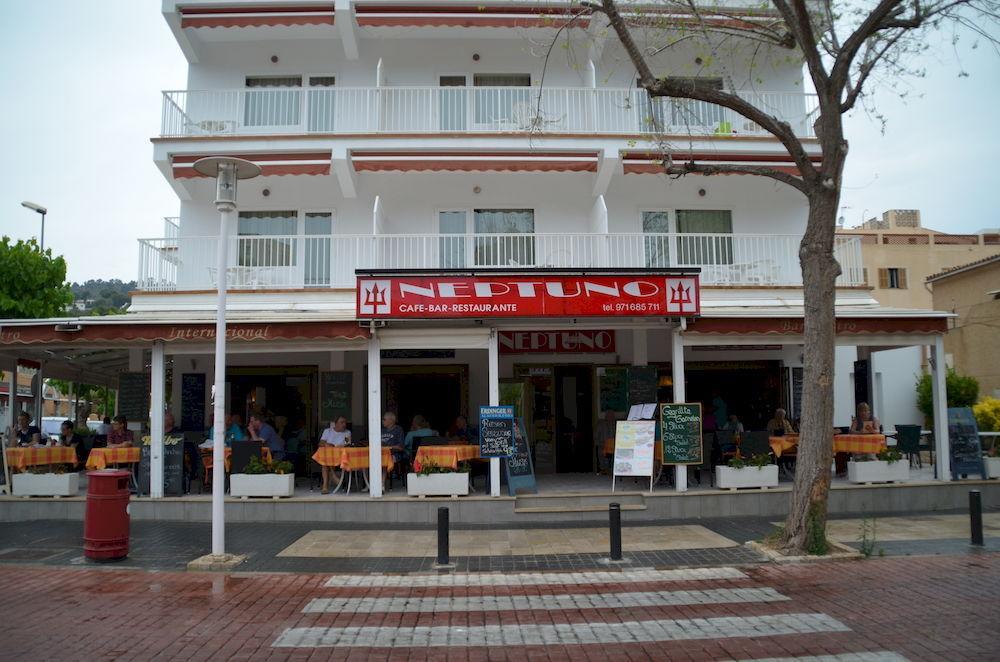 Hostal Neptuno Caces Dış mekan fotoğraf